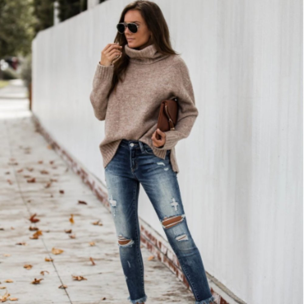 ADELE Chunky Knit Sweater